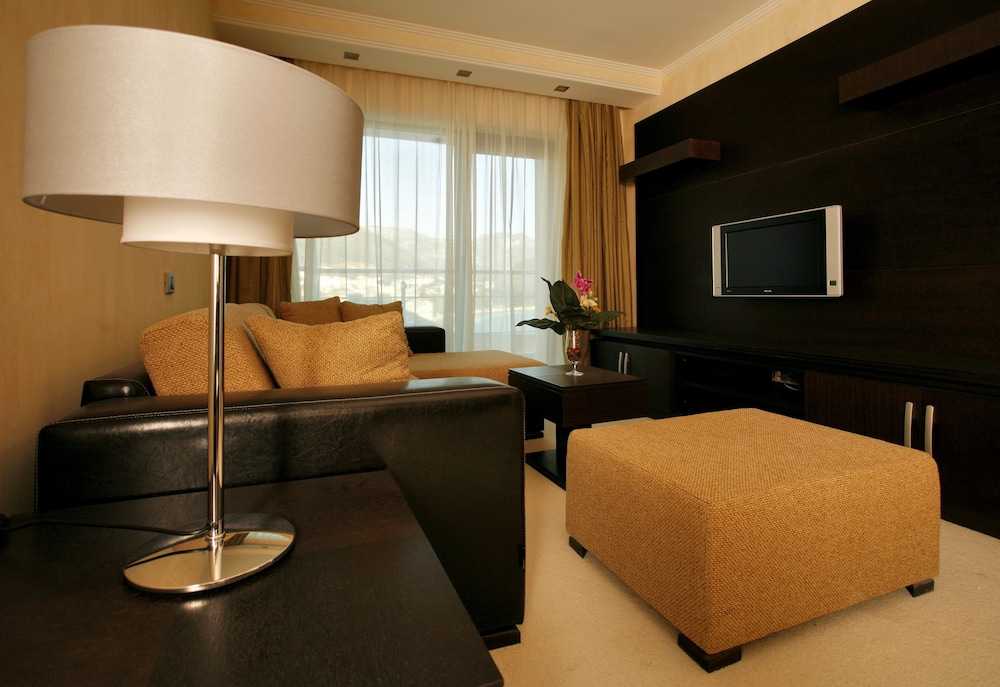 Double Room, Balcony, Partial Sea View