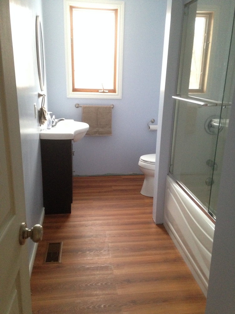 Standard Single Room, 1 Queen Bed (Room 2) photo 3