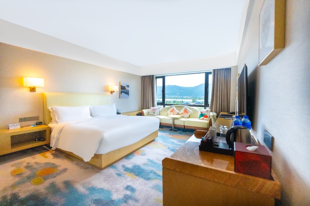 Executive Room, 1 King Bed - Photo 3