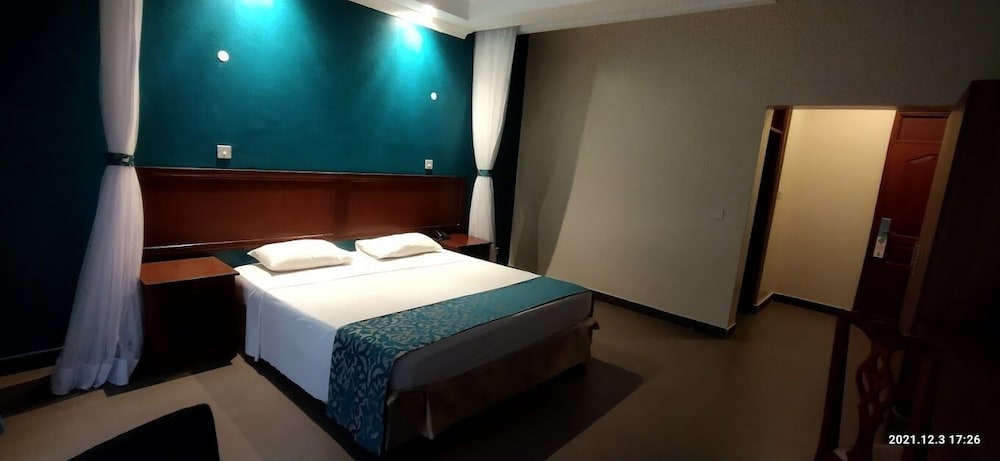 Deluxe Double Room photo 3