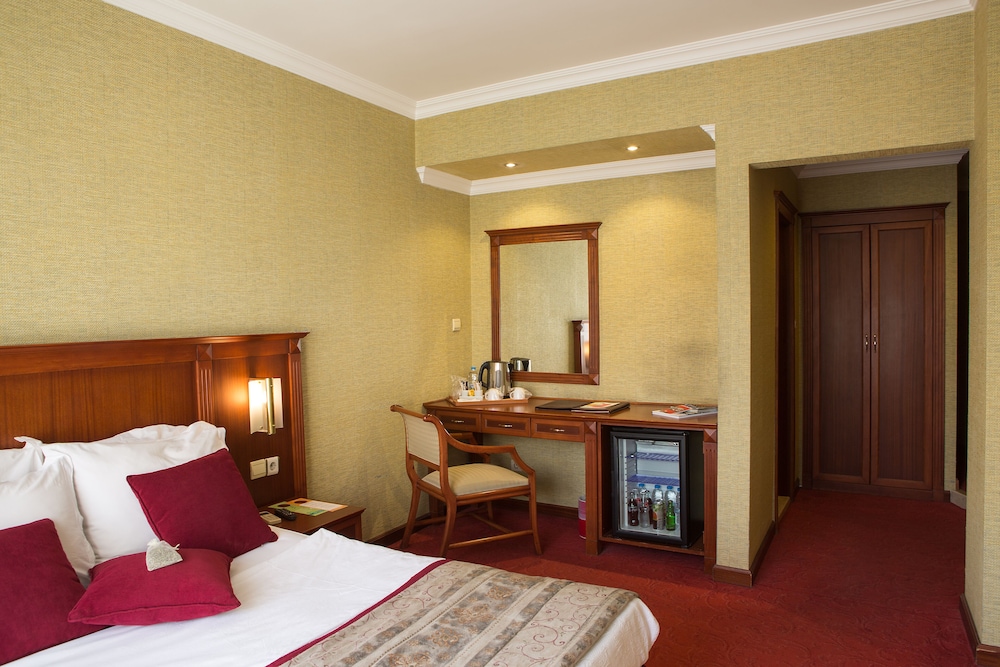 Standard Triple Room photo 2