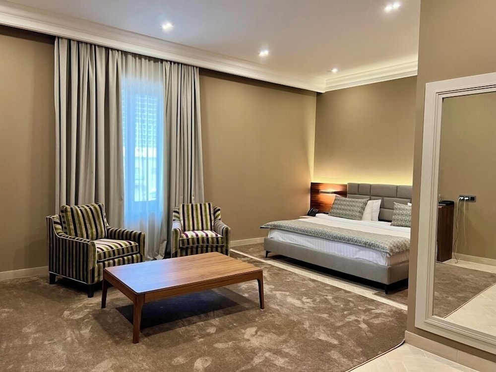 Deluxe Double Room, Courtyard View