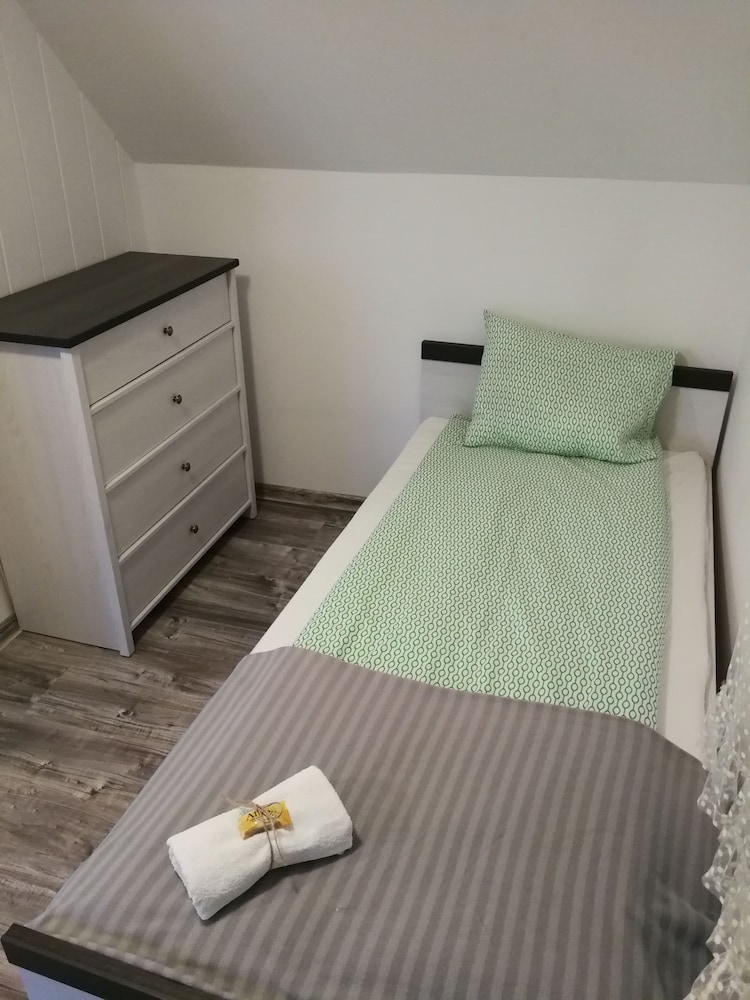 Triple Room, 3 Twin Beds, Private Bathroom, Garden View (13) photo 2