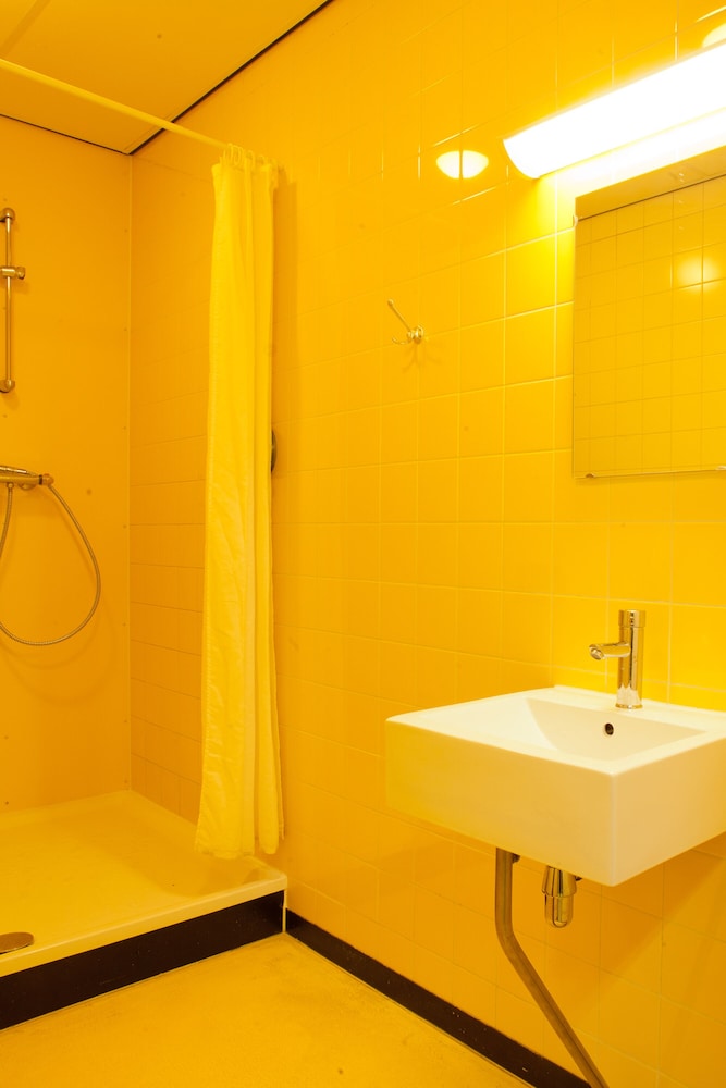 Standard Room for 4 persons photo 3