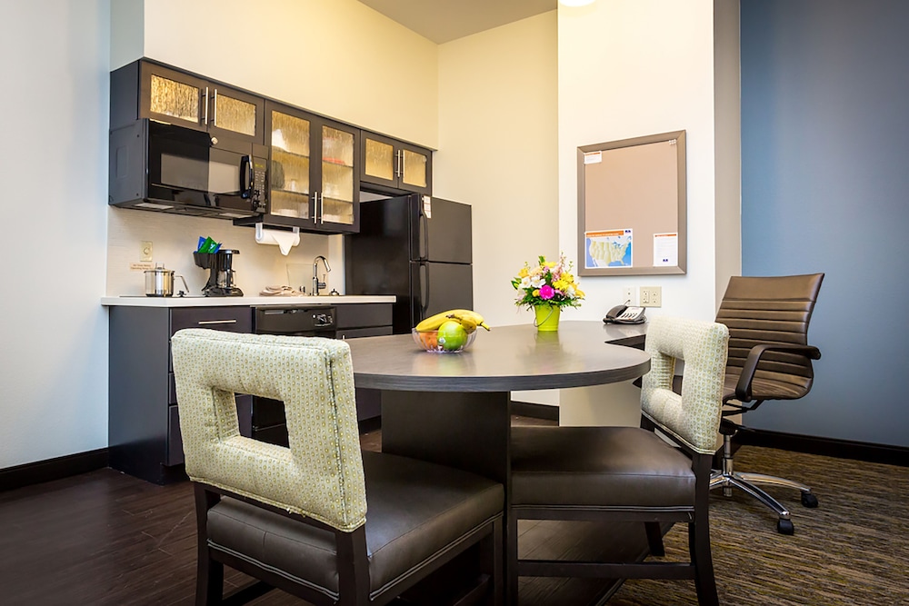 Suite, 1 Bedroom (1 King) photo 1