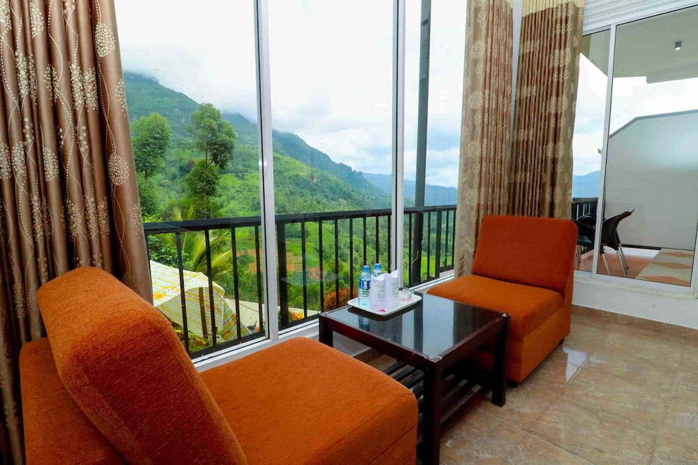 Deluxe Double Room, 1 Queen Bed, Mountain View photo 3