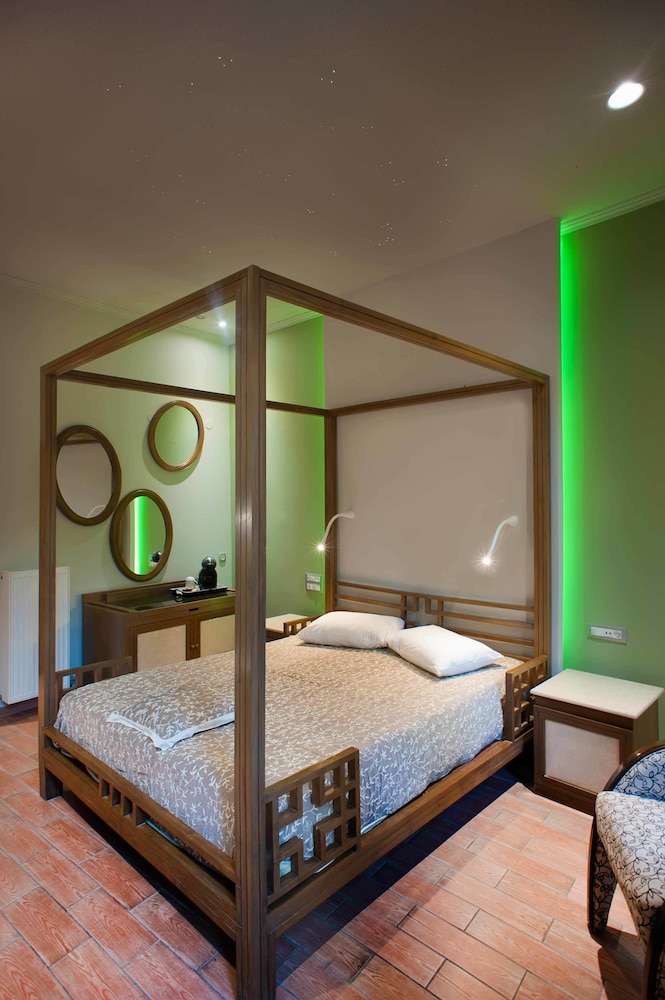 Standard Room - Photo 9