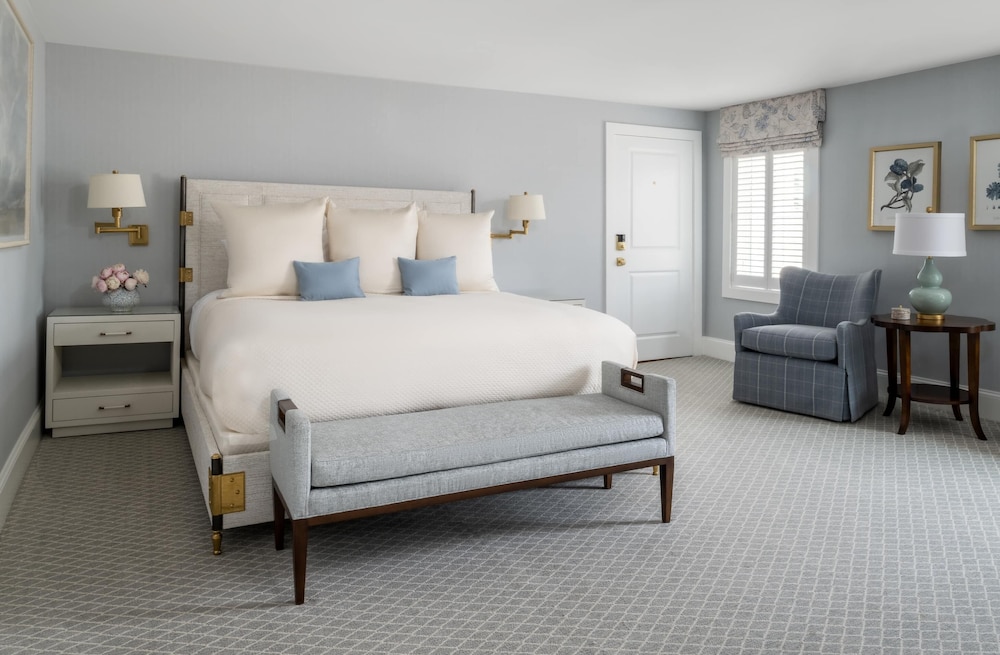 Deluxe Room, 1 King Bed, Accessible