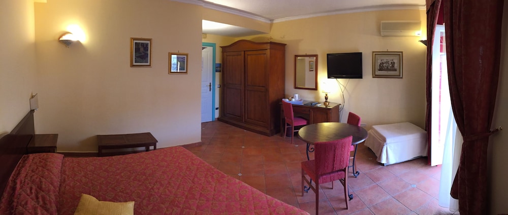 Comfort Triple Room (up to 4 people) - Photo 7