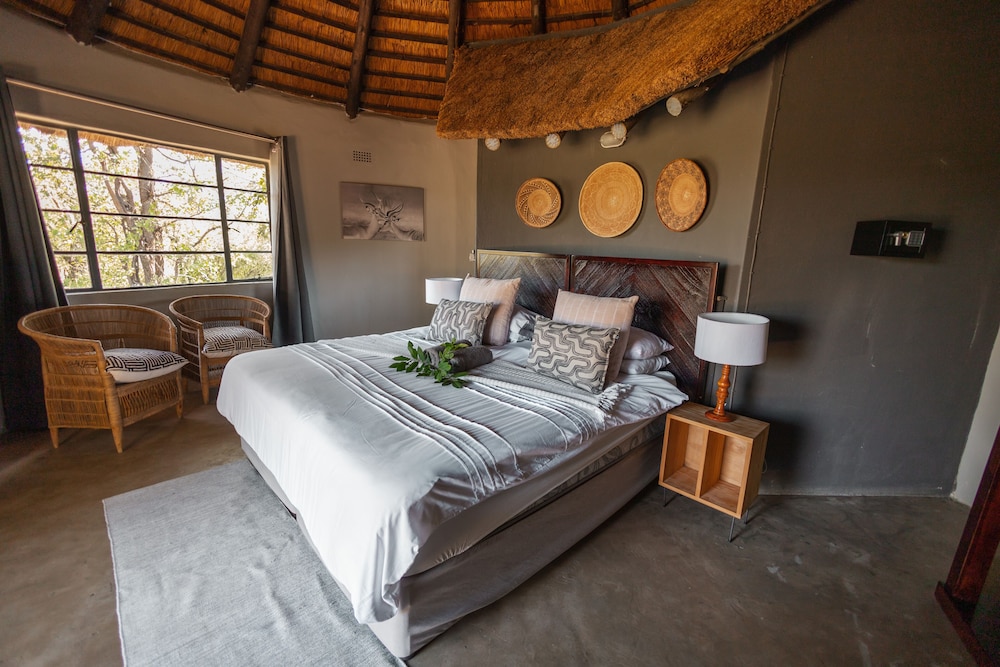 Ntimba Chalet