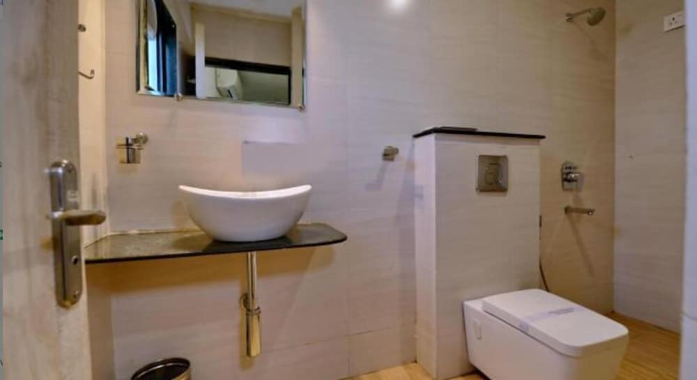 Executive Room - Photo 2