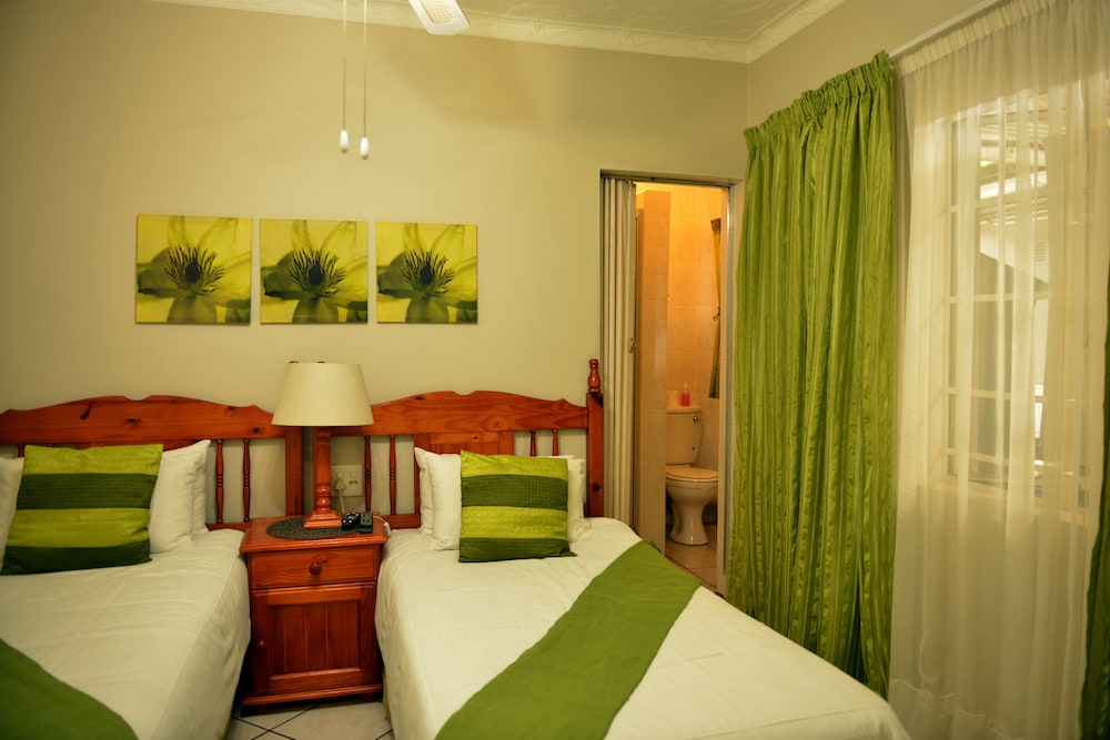Comfort Quadruple Room