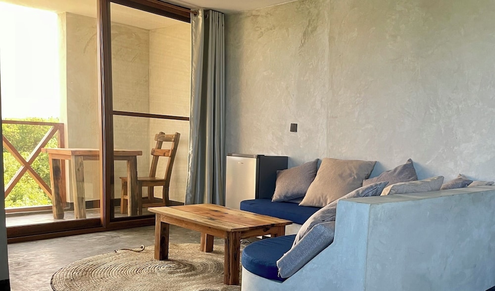Luxury Loft, 1 King Bed, Garden View photo 3