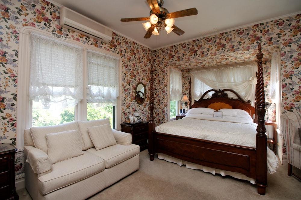 Bradford Suite photo 2
