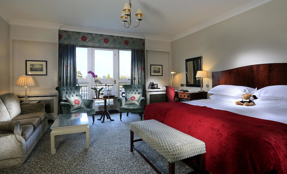 Superior Room, 1 King Bed photo 2