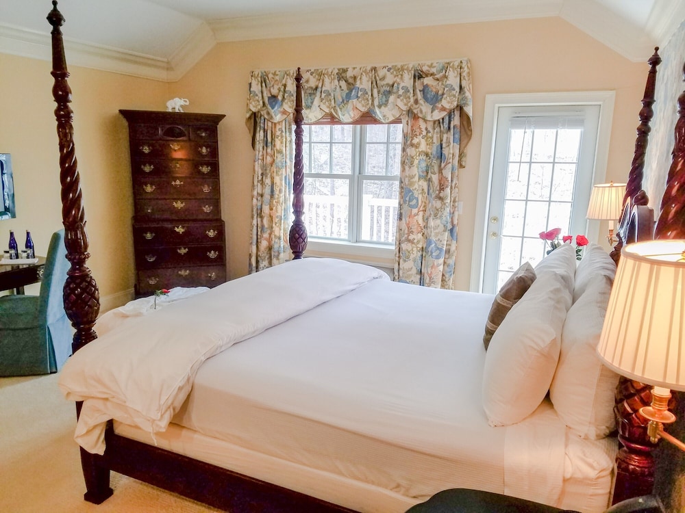 Luxury Room, 1 Bedroom, Non Smoking (Room 322) photo 2