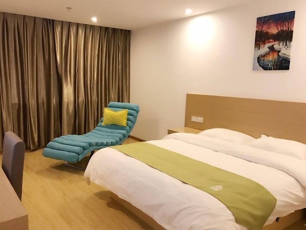 Superior Room, 1 King Bed
