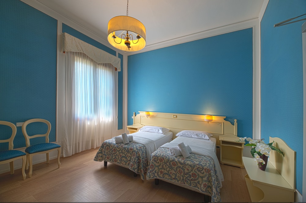 Romantic Double or Twin Room