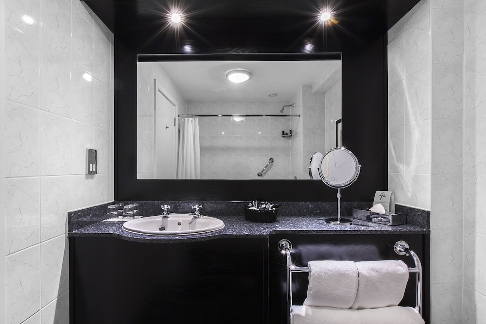Standard Triple Room - Photo 5