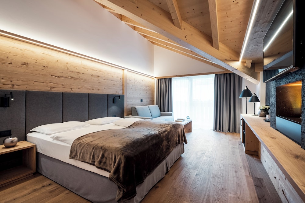 Luxury Quadruple Room, Mountain View photo 1