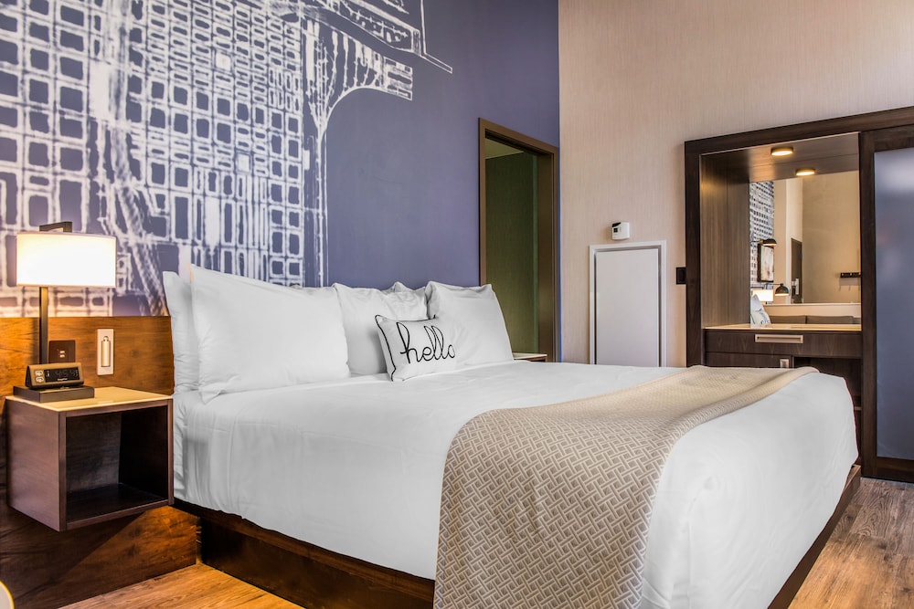 Suite, 1 King Bed with Sofa bed, Non Smoking
