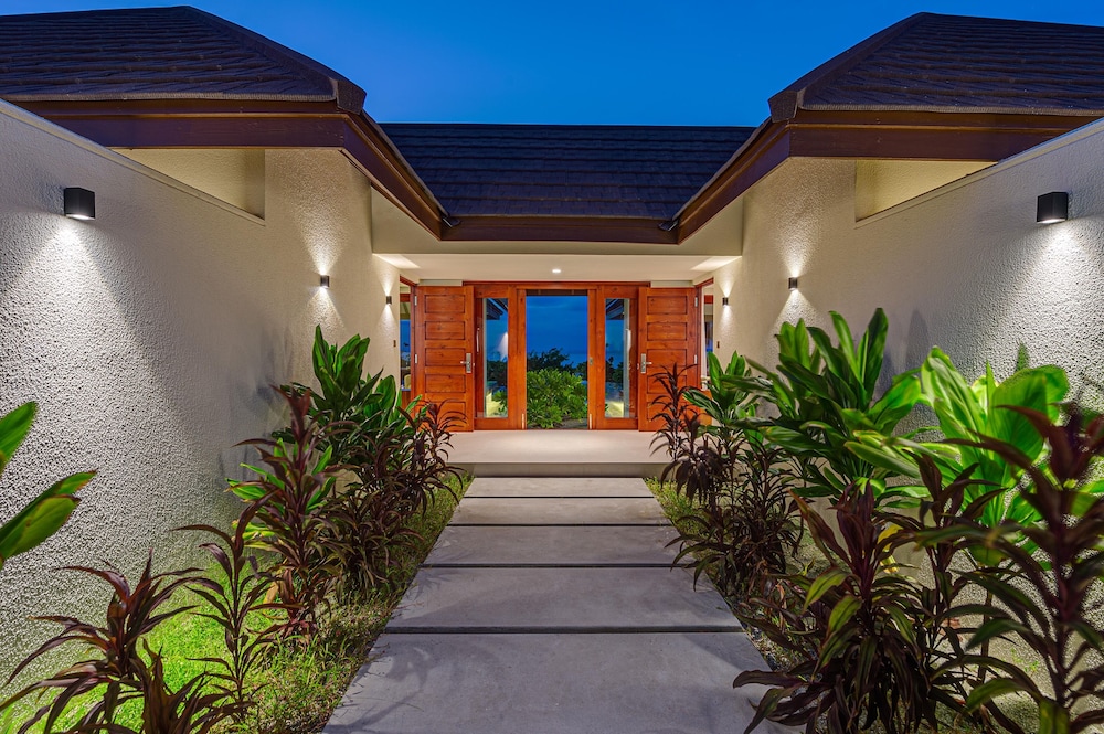 Family Beach Villa (Private Pool) - Photo 9