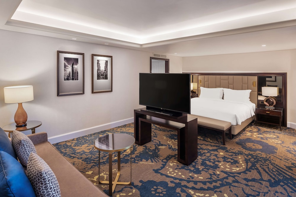 Suite, Balcony (Creek View, Lounge Access) - Photo 3