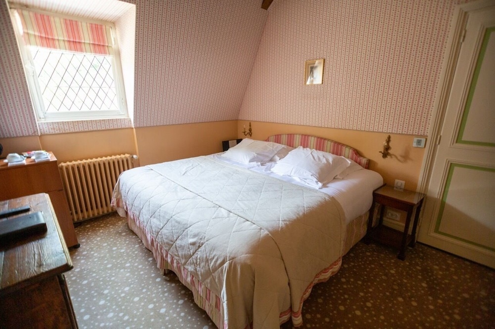Comfort Room, Ensuite, Garden View (Marie Antoinette)