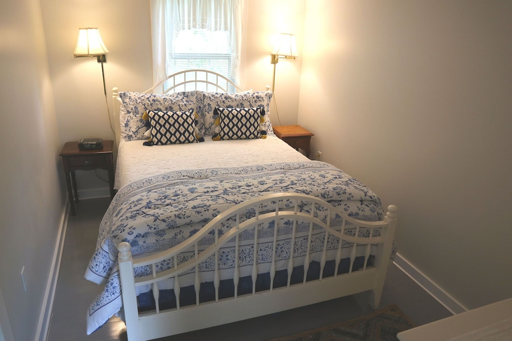 Superior Cottage, Ensuite, Garden View (Guest House West Suite) photo 2