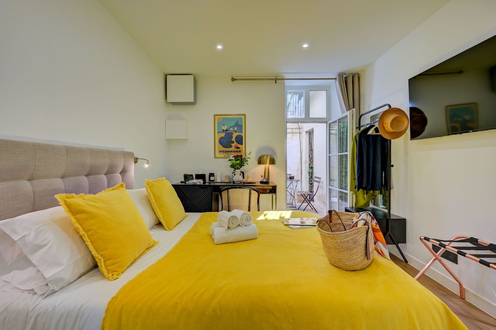 Standard Double Room - Photo 5