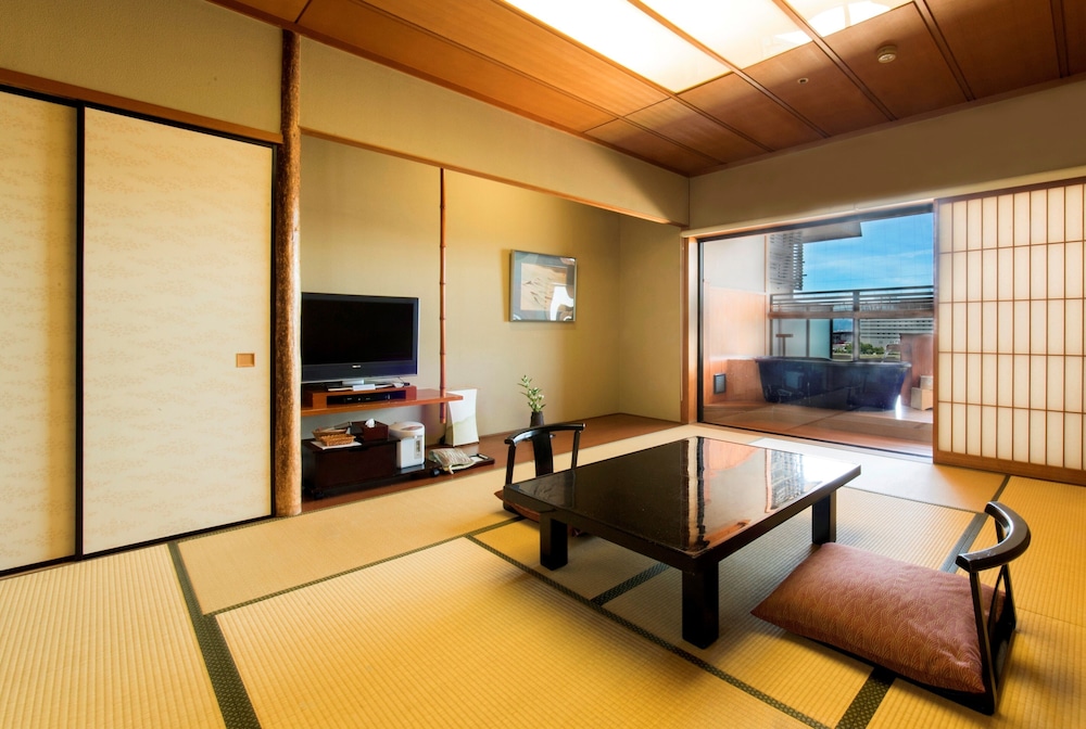 Japanese Style Room with Open-air Bath, River View, with Hida Beef Kaiseki Dinner, Non Smoking
