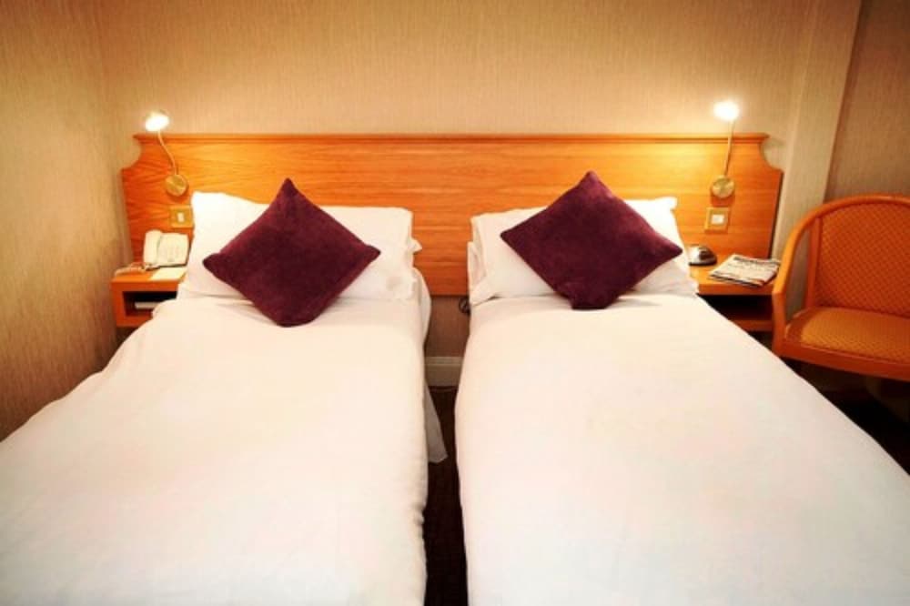 Classic Triple Room photo 2