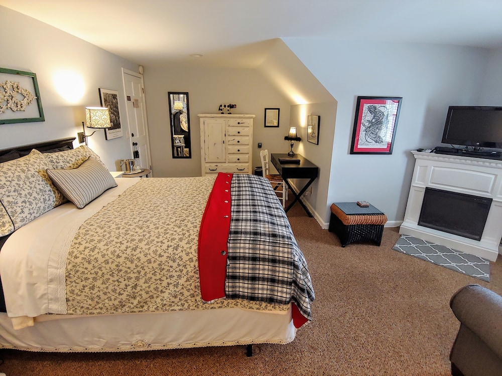 Chautauqua Room photo 1