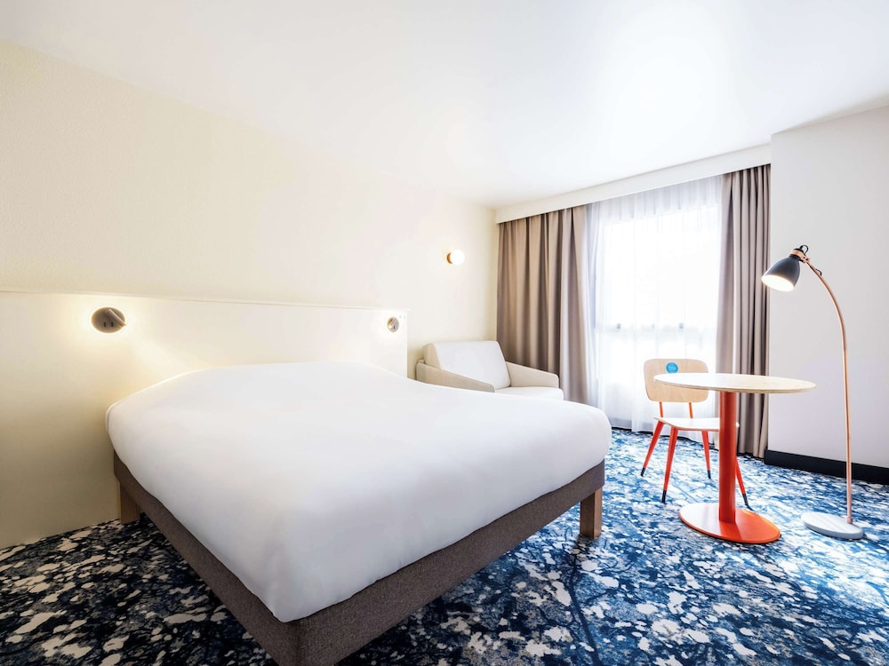 Room, 1 Double Bed with Sofa bed photo 1