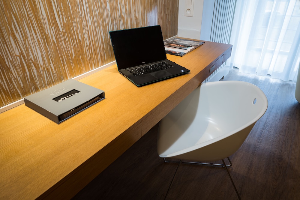 Comfort Room (Plus) - Photo 7