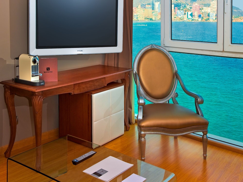 Deluxe Junior Suite (3 adults)