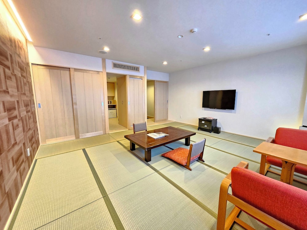 Japanese-style Room for 5 Guests, Non Smoking photo 1