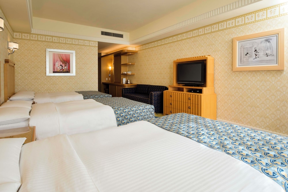 Standard Triple Room (Non Smoking) photo 2
