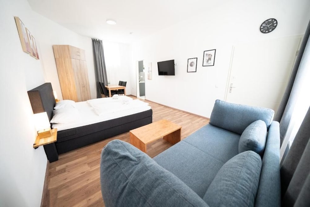 Family Studio Suite photo 3