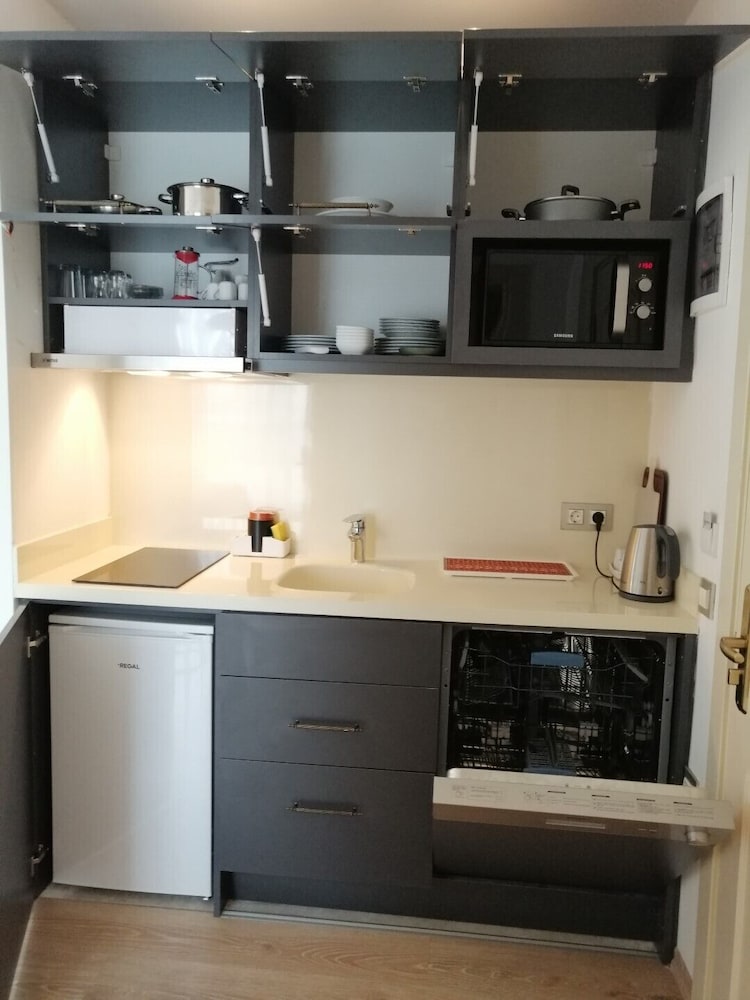 Family Apartment - Photo 8