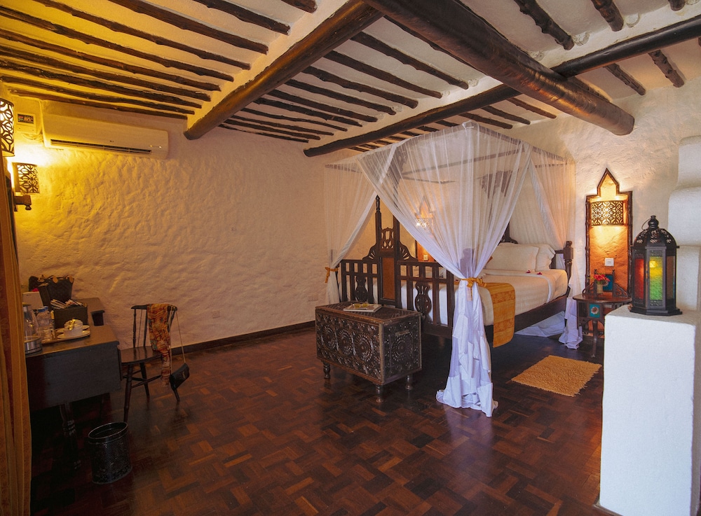 Junior Studio Suite, 1 Double Bed, Garden View