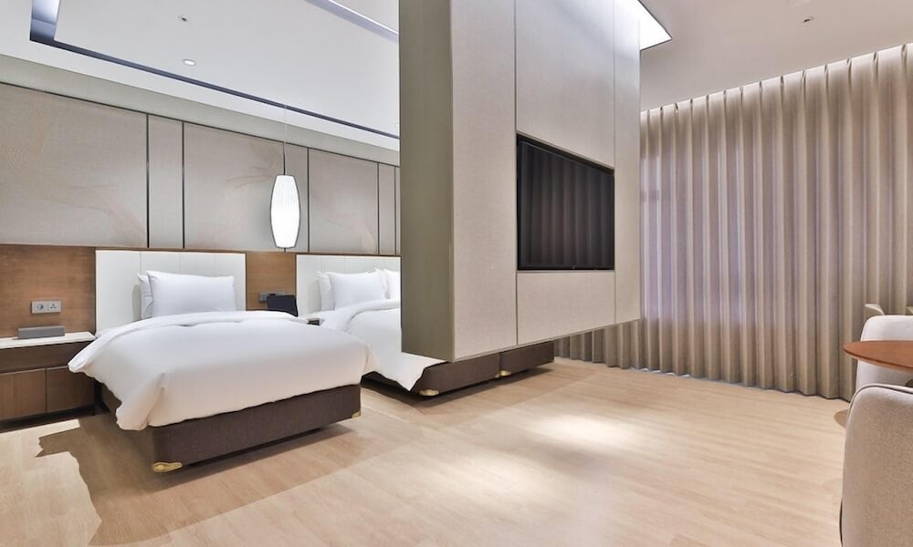 Suite Twin - Photo 1