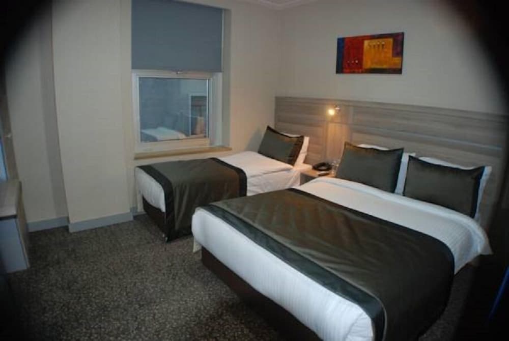 Standard Triple Room photo 1