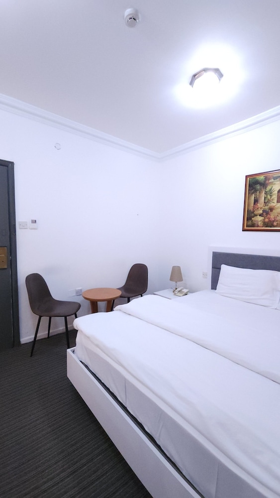 Deluxe Suite, Balcony