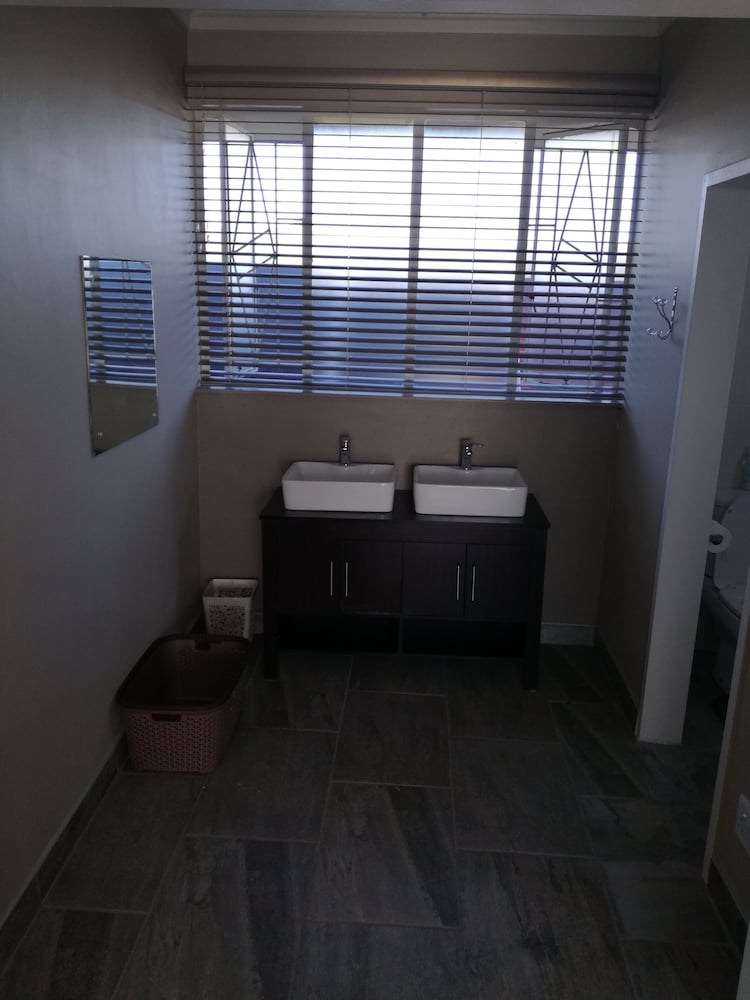 Luxury Suite photo 3