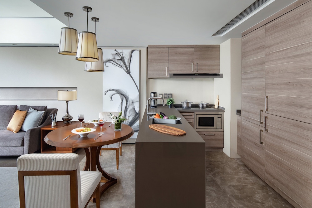 Executive Apartment, 2 Bedrooms, Kitchen, City View, photo 6