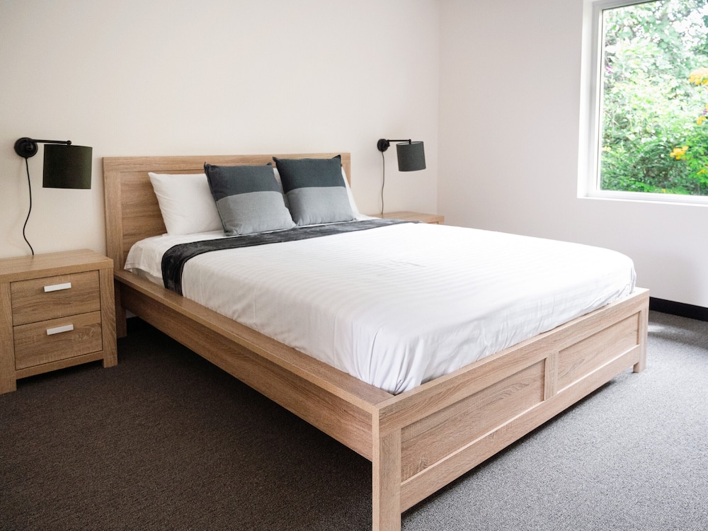 Standard Double Room, 1 Queen Bed