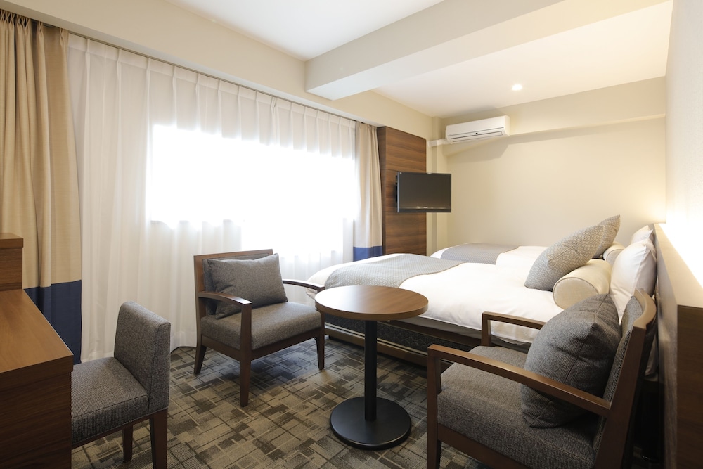 Deluxe Twin Room, Smoking - Photo 4