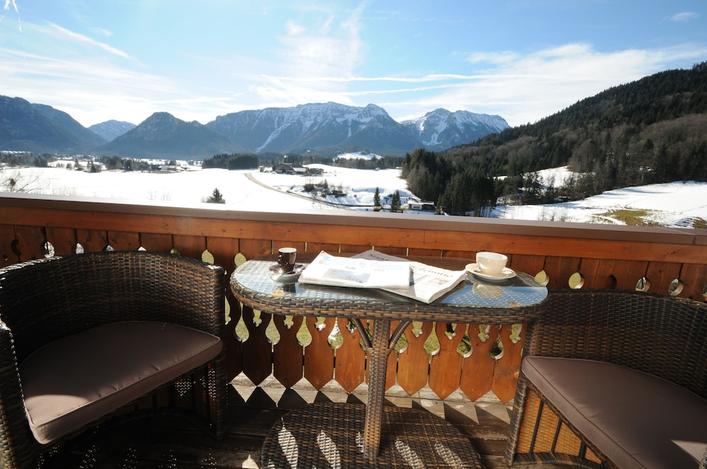 Suite, Balcony, Mountain View (Muenchen) photo 2