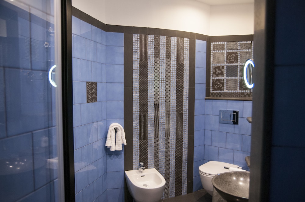 Superior Double Room, Balcony, Sea View - Photo 29